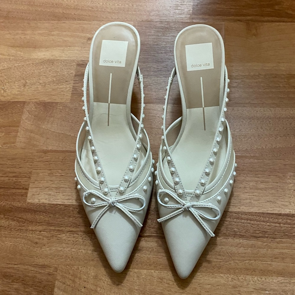 Dolce Vita Kylene Vanilla Kitten Heel